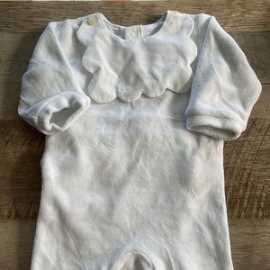 Jacadi-white velour sleeper with scallop bib detail -3month